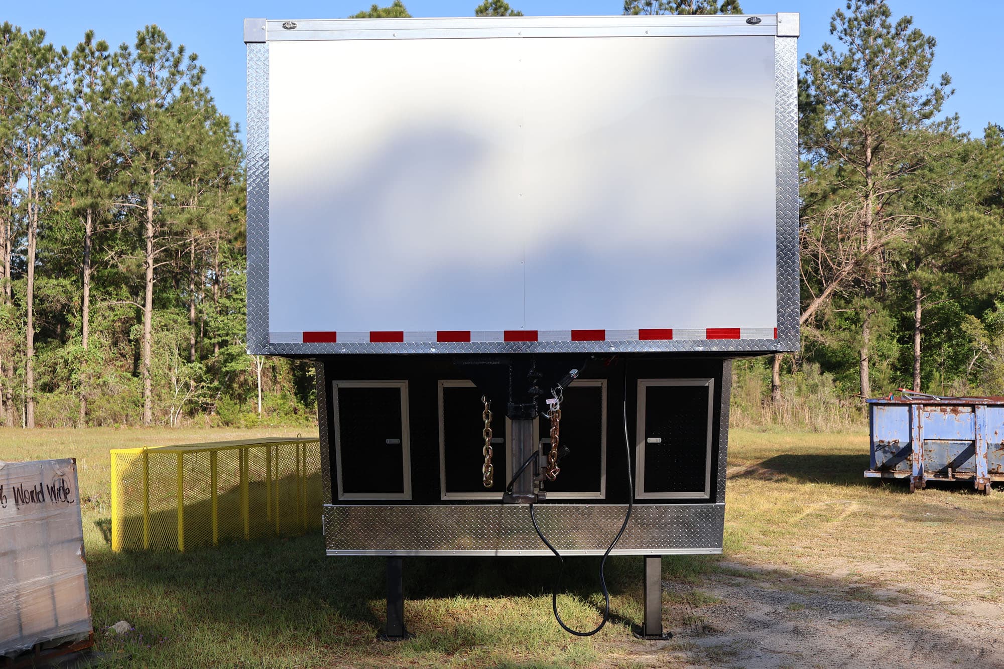 Gooseneck Front from the Completed Trailers gallery