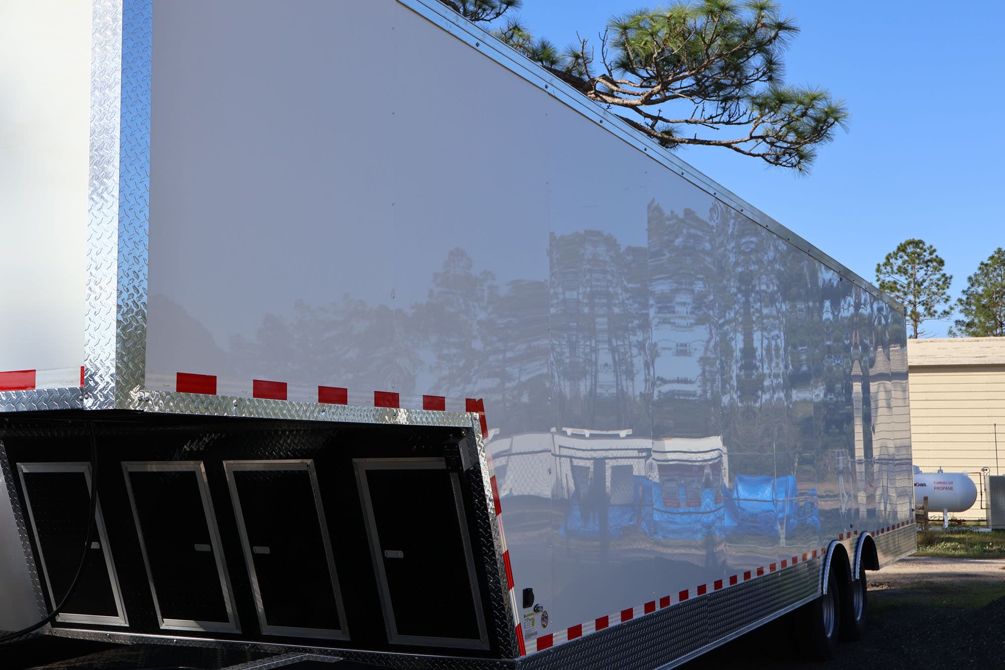 Gooseneck Front Quarter from the Completed Trailers gallery